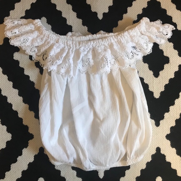 Mossimo Supply Co. Tops - Mossimo off the shoulder peasant shirt